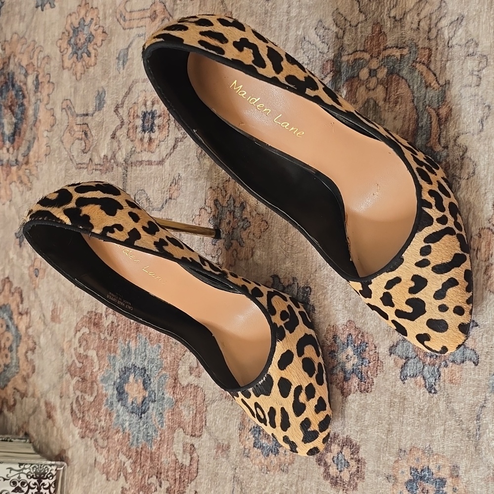 Maiden Lane Metal Heel Animal Print Pumps Size 7.5